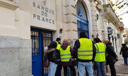 Gilets jaunes : des frais bancaires limités en 2019