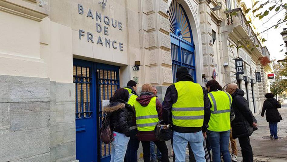 Gilets jaunes : des frais bancaires limités en 2019